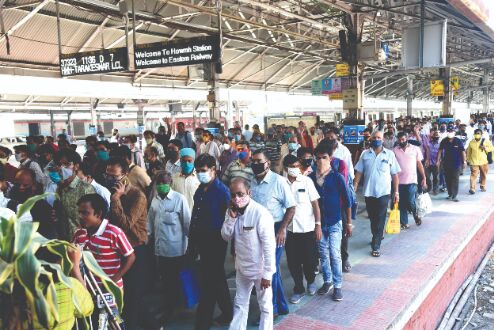 CM urges to run more suburban trains to avoid Covid surge CM urges to run more suburban trains to avoid Covid surge