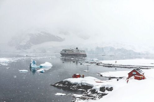Pandemic reaches Antarctica, last untouched continent