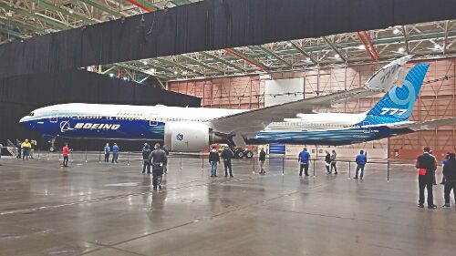 FAA orders United to inspect Boeing 777s FAA orders United to inspect Boeing 777s