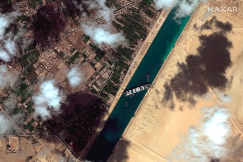 Suez Canal crisis : Jerk in the lifeline