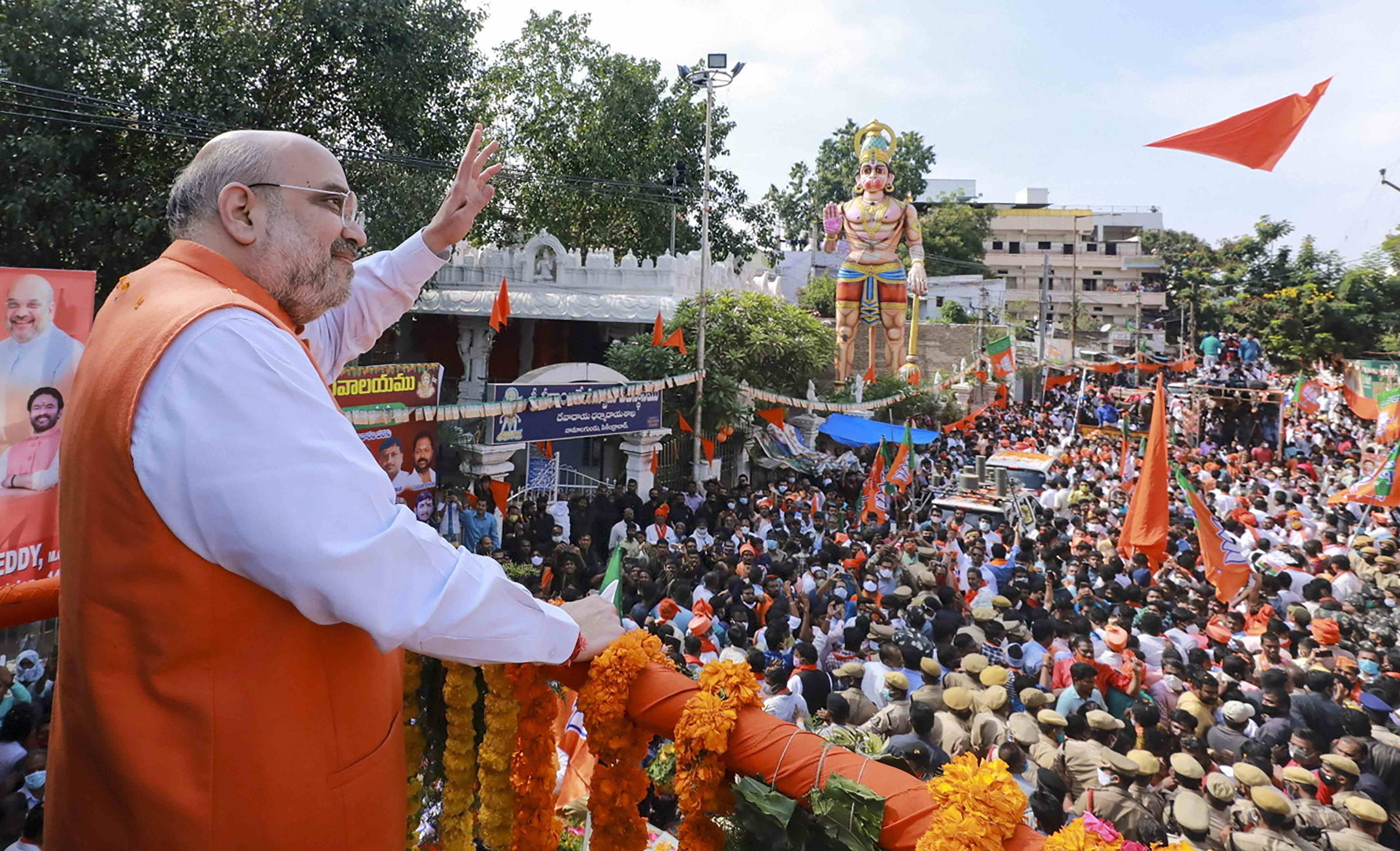 Goons of Akhilesh encroached on land of poor during SP rule in UP: Amit Shah