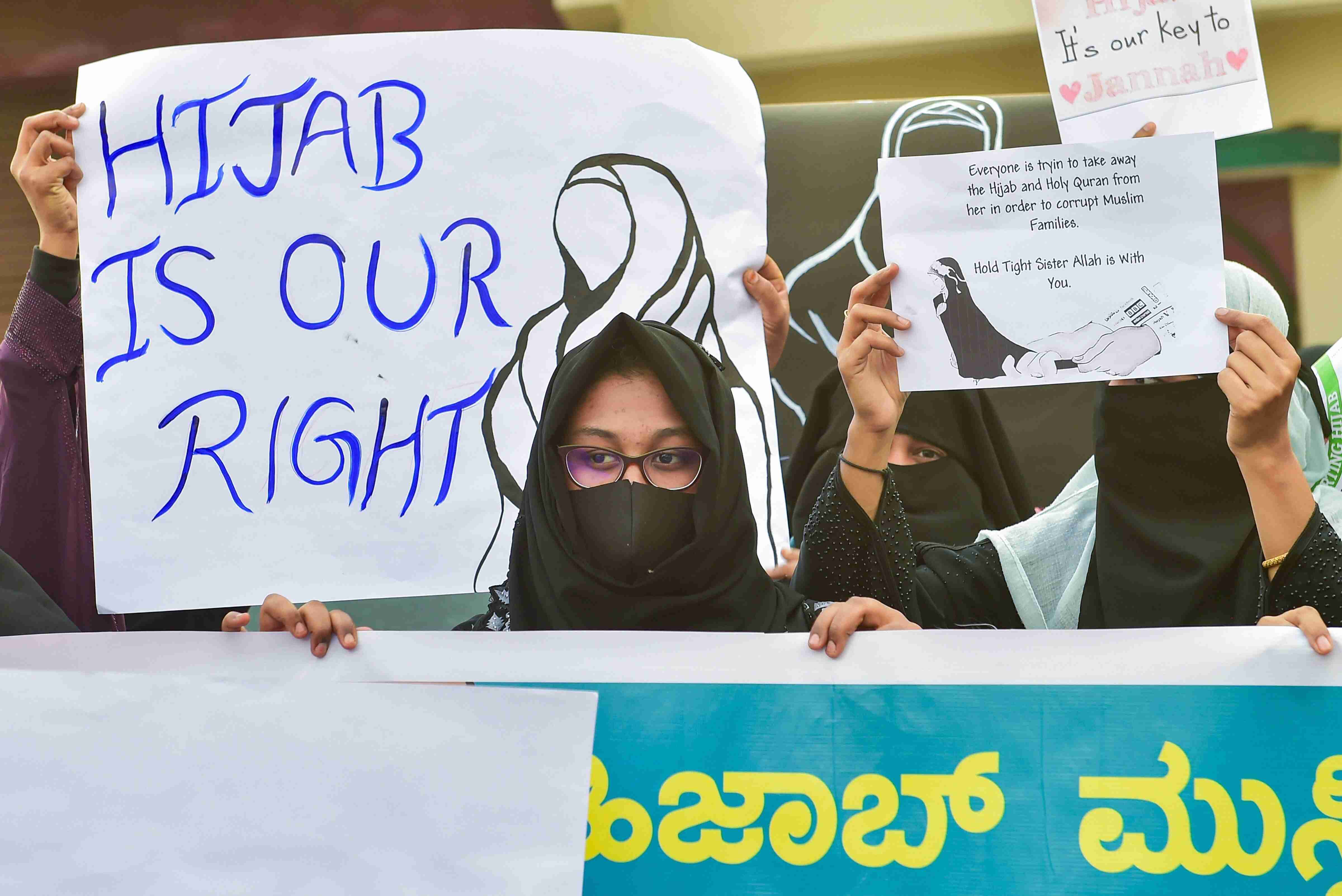 Ktaka: 58 girls suspended for wearing hijab, holding protest