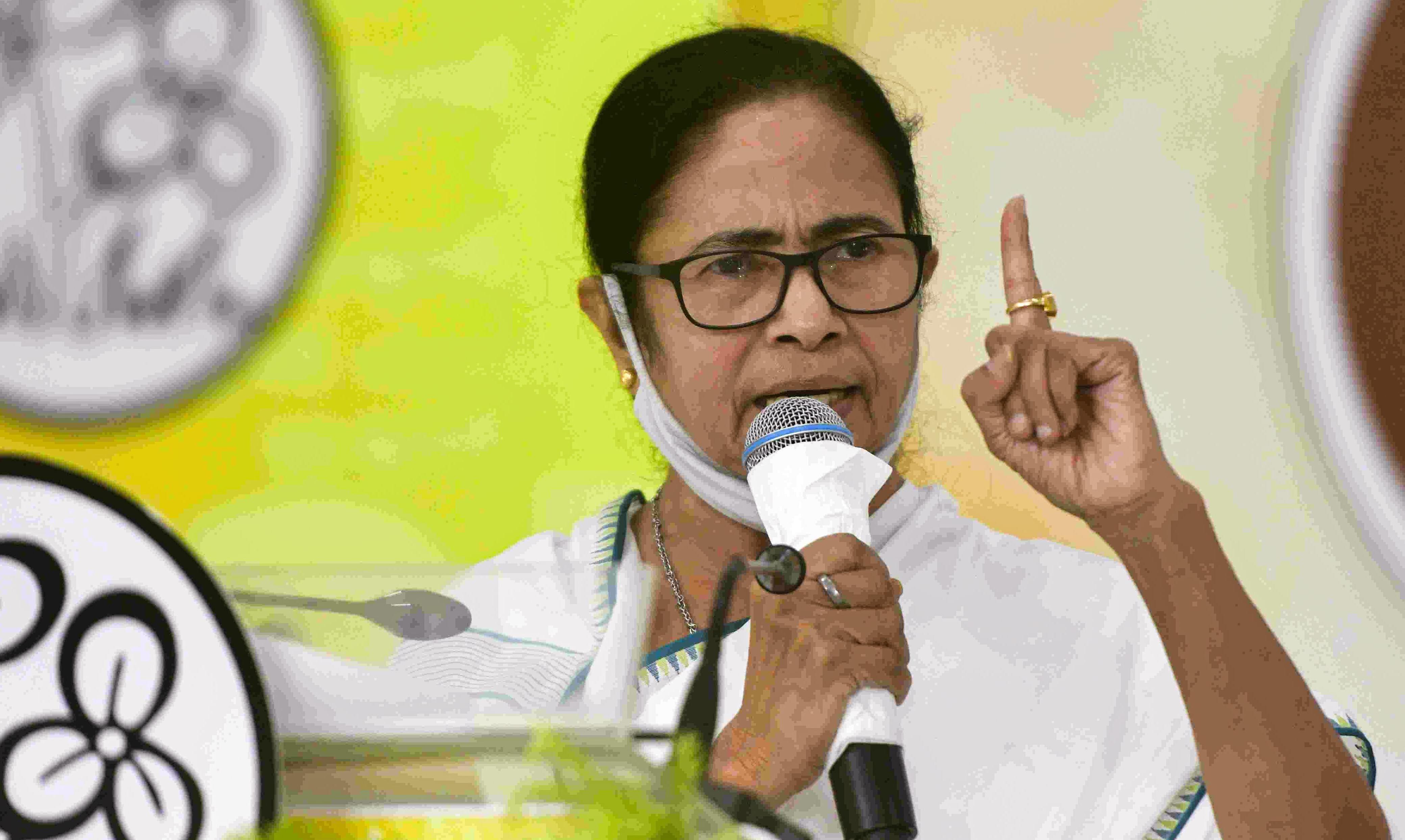 Mamata questions Centres role in bringing back students from Ukraine