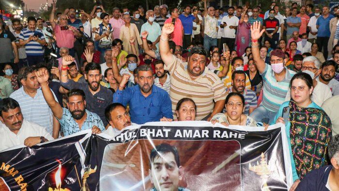 Kashmiri Pandits continue to protest against Rahul Bhats killing