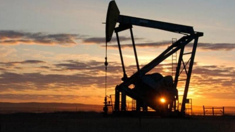Crude oil output falls 1% in April