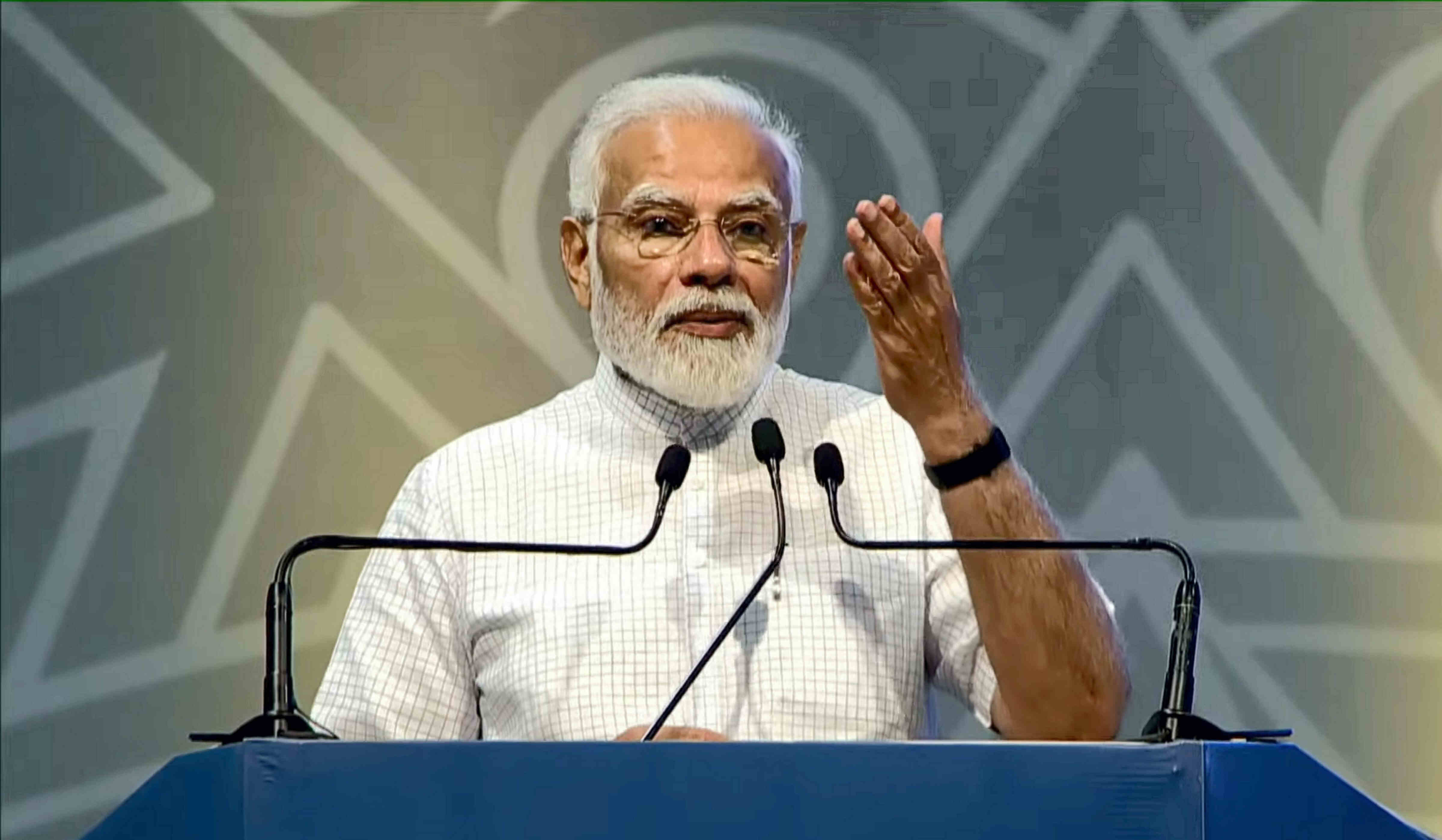 Poor suffered due to indifference towards tech use in governance before 2014: PM Modi