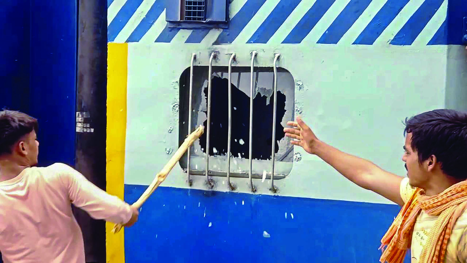 Amid raging protests, Bihar stops train services