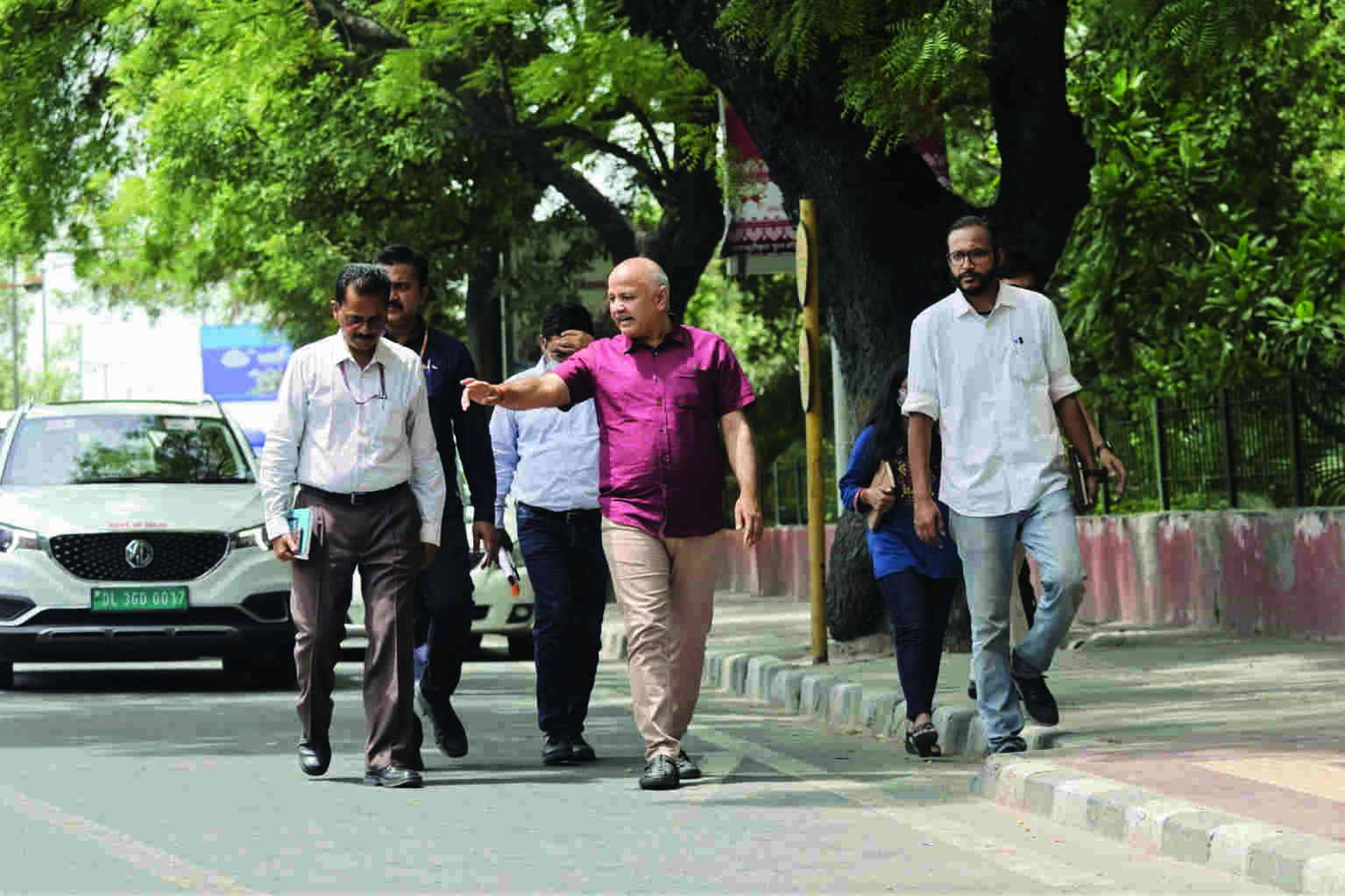 Deputy CM Sisodia conducts surprise   road inspection for 3rd consecutive day