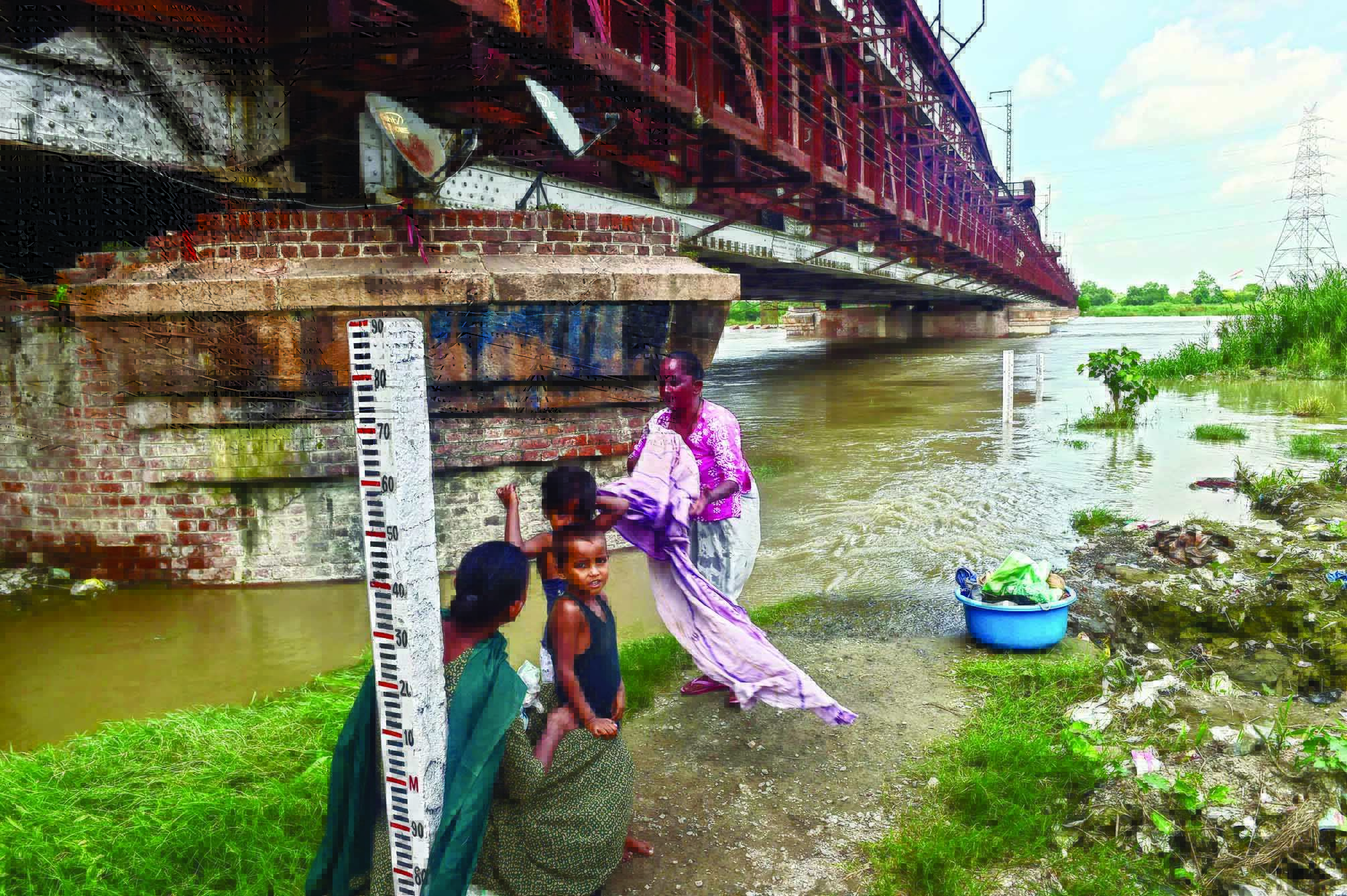 Yamuna breaches danger mark once again, say officials