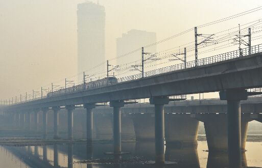 Citys air quality very poor as farm fires share soars to 40%