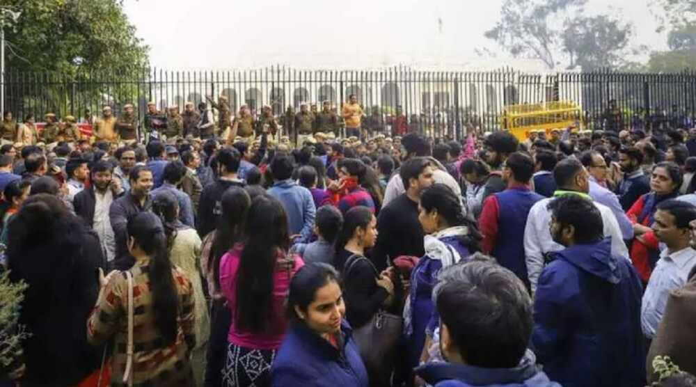 NDMC teachers threaten dharna over pending salaries: Association NDMC teachers threaten dharna over pending salaries: Association