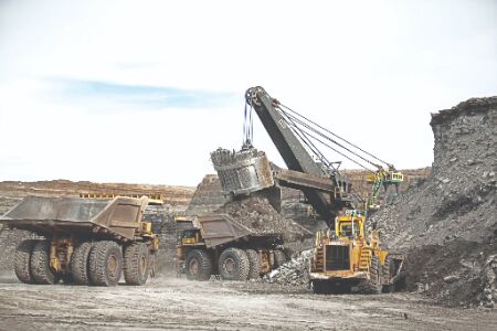 Commercial coal mining: 1st day   of auction sees strong competition