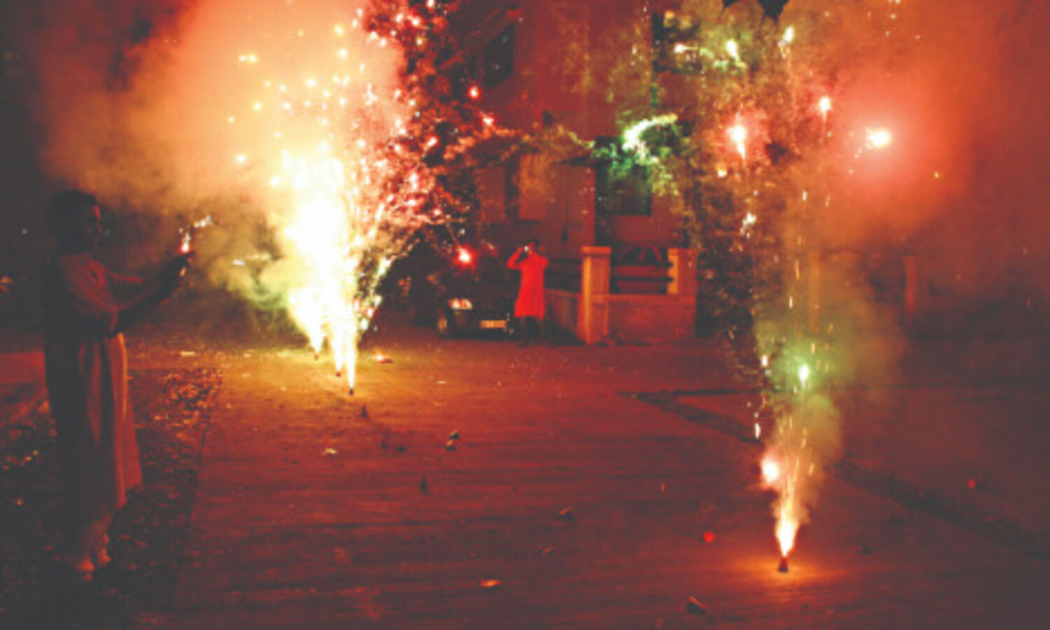 NGT widens ambit of firecracker pollution cases beyond NCR, notices to 18 states, UTs