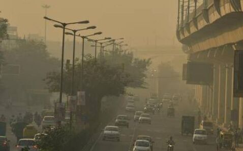 Delhis air quality improves marginally as wind speed picks up Delhis air quality improves marginally as wind speed picks up