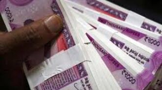 Rupee slumps 33 paise to 74.74 against US dollar in early trade Rupee slumps 33 paise to 74.74 against US dollar in early trade