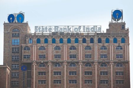 SBI September quarter net up 55% to Rs 5,246 cr