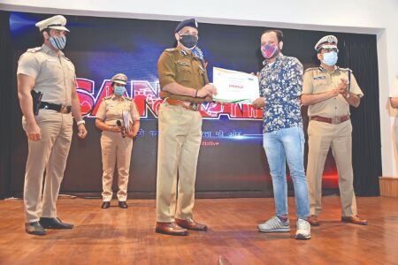 Delhi Police Commissioner felicitates juvies employed by MNCs