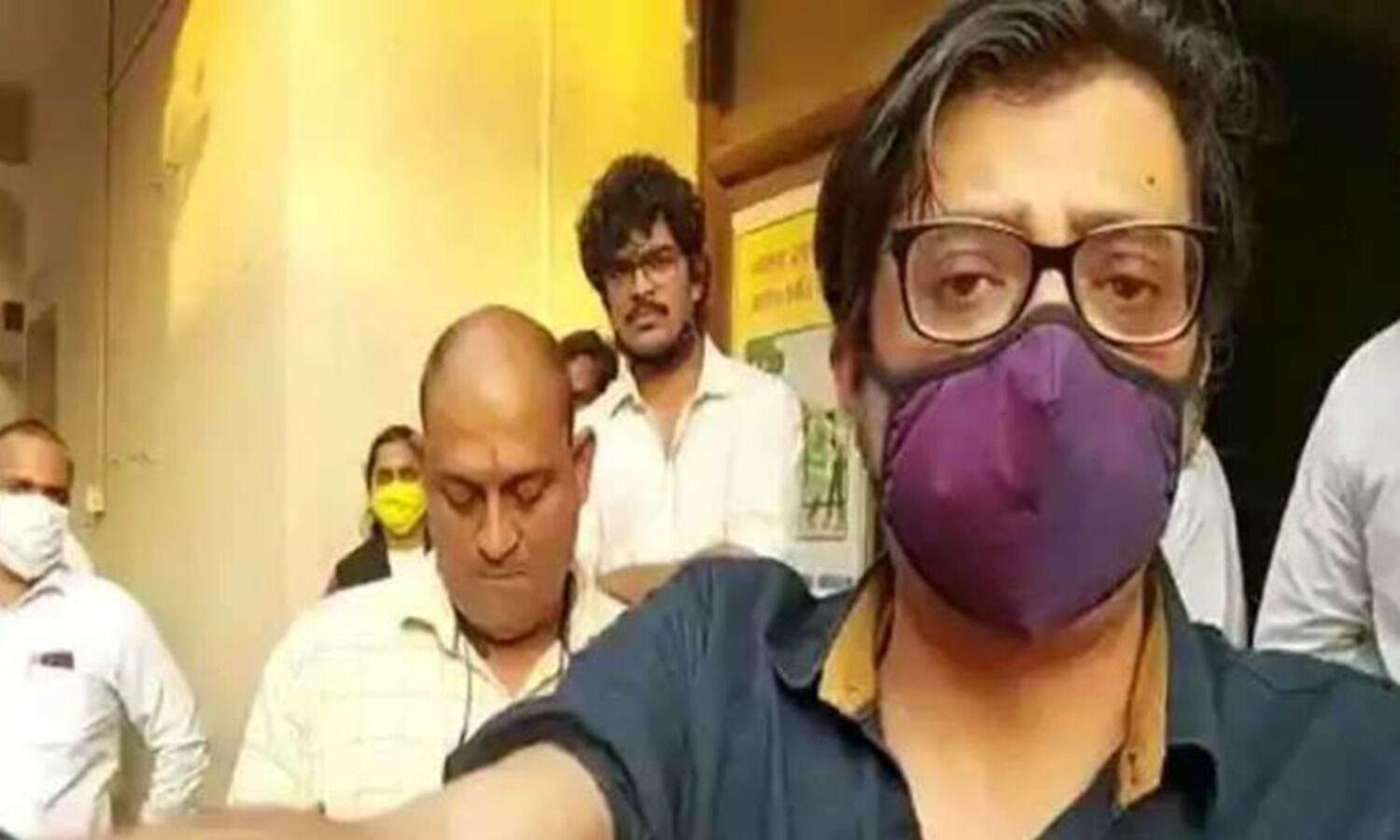 Arnab Goswami challenges arrest, High Court to hear interim bail plea today