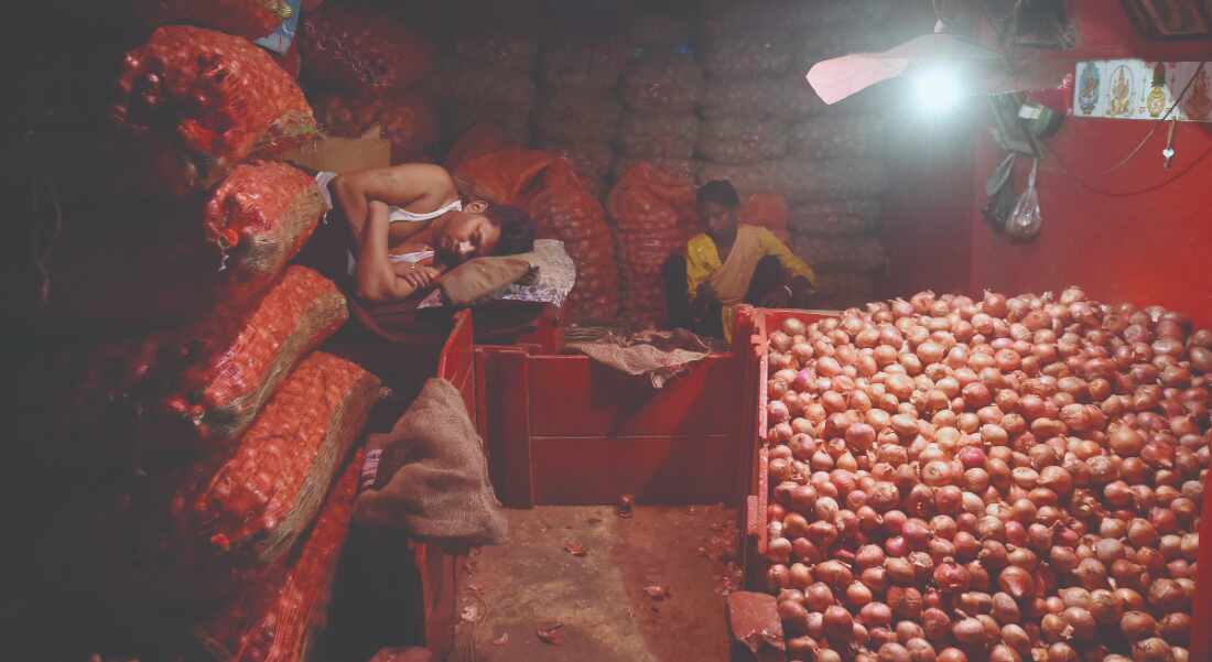 State issues order to curb hoarding of onions, essential commodities State issues order to curb hoarding of onions, essential commodities