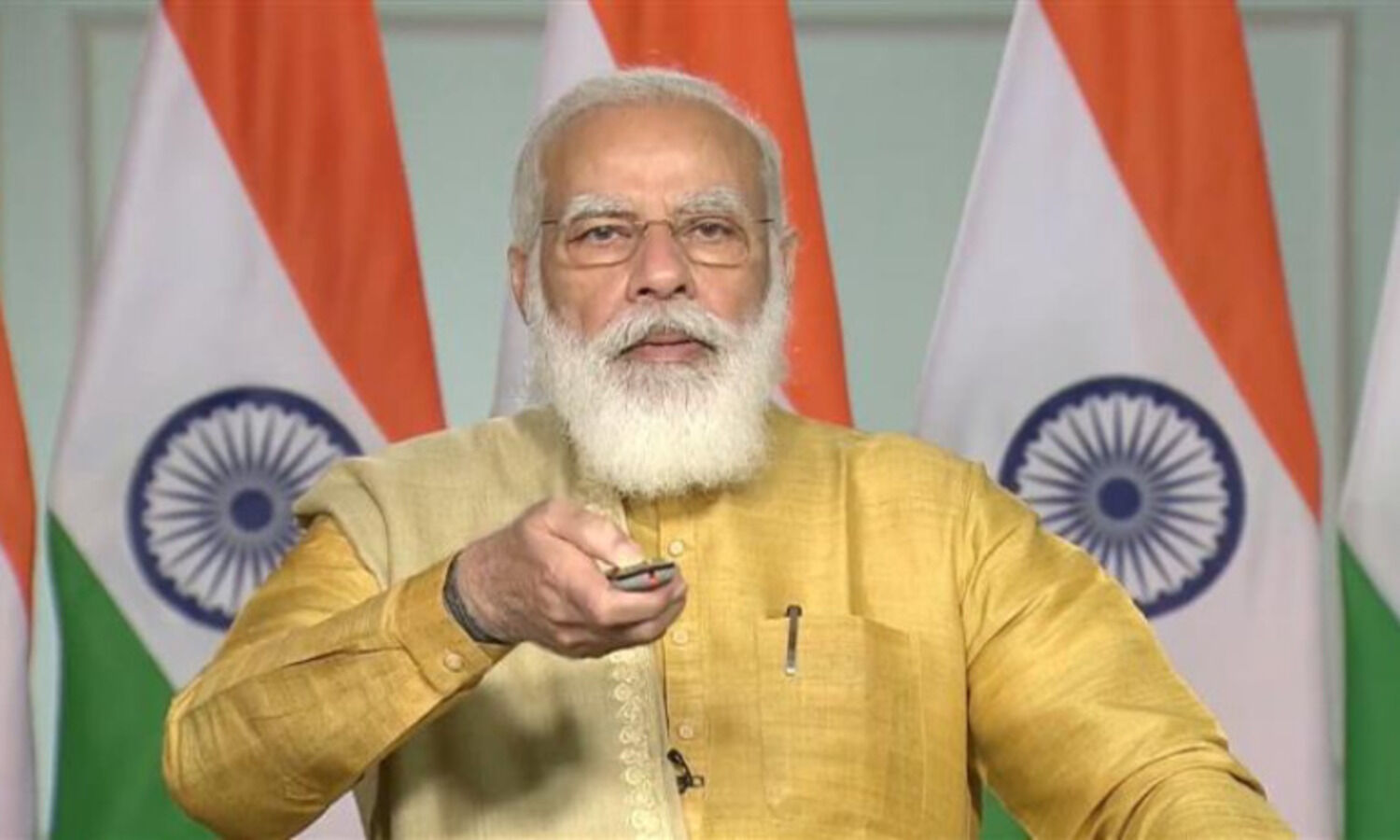 PM inaugurates, lays foundation stone of development projects for Varanasi