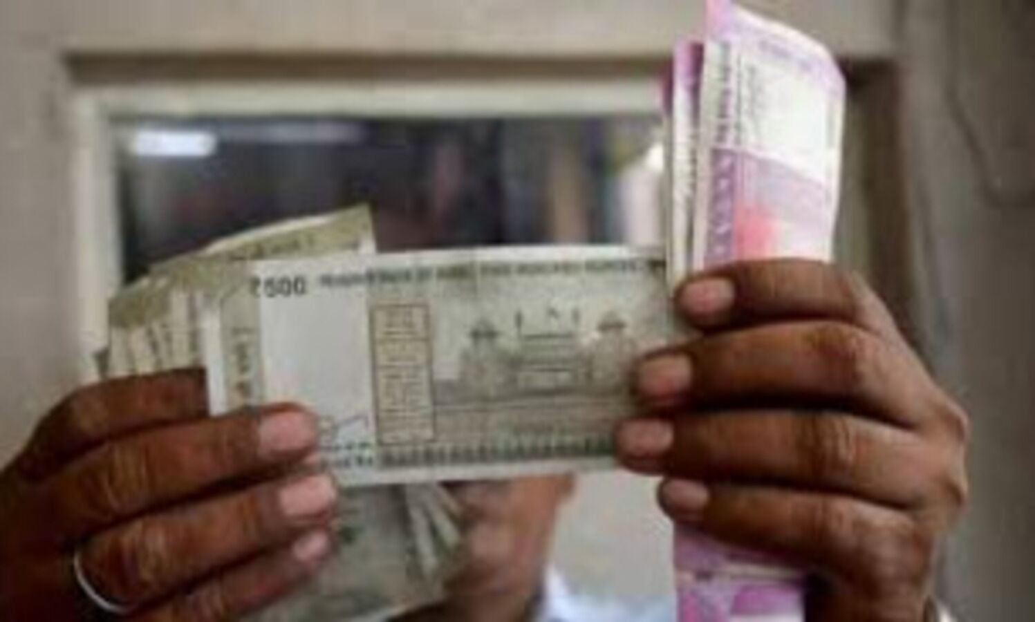 Rupee rises 14 paise against US dollar in early trade