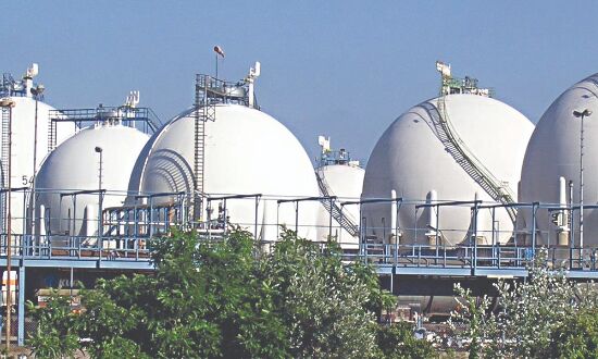 Govt seeks foreign investment in strategic oil reserves