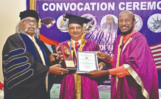 EPCH DG Rakesh Kumar conferred with honorary degree