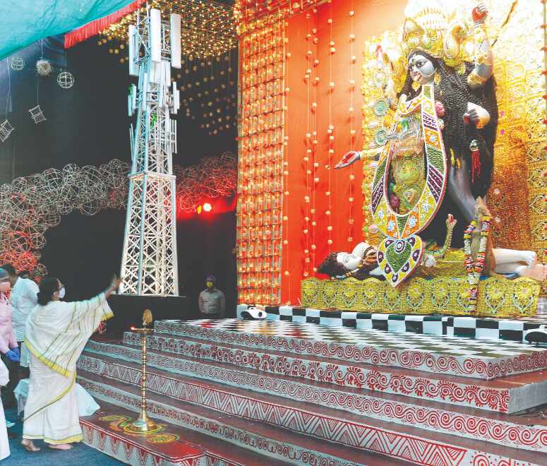CM visits as many as four Kali Puja pandals, urges all to follow norms CM visits as many as four Kali Puja pandals, urges all to follow norms