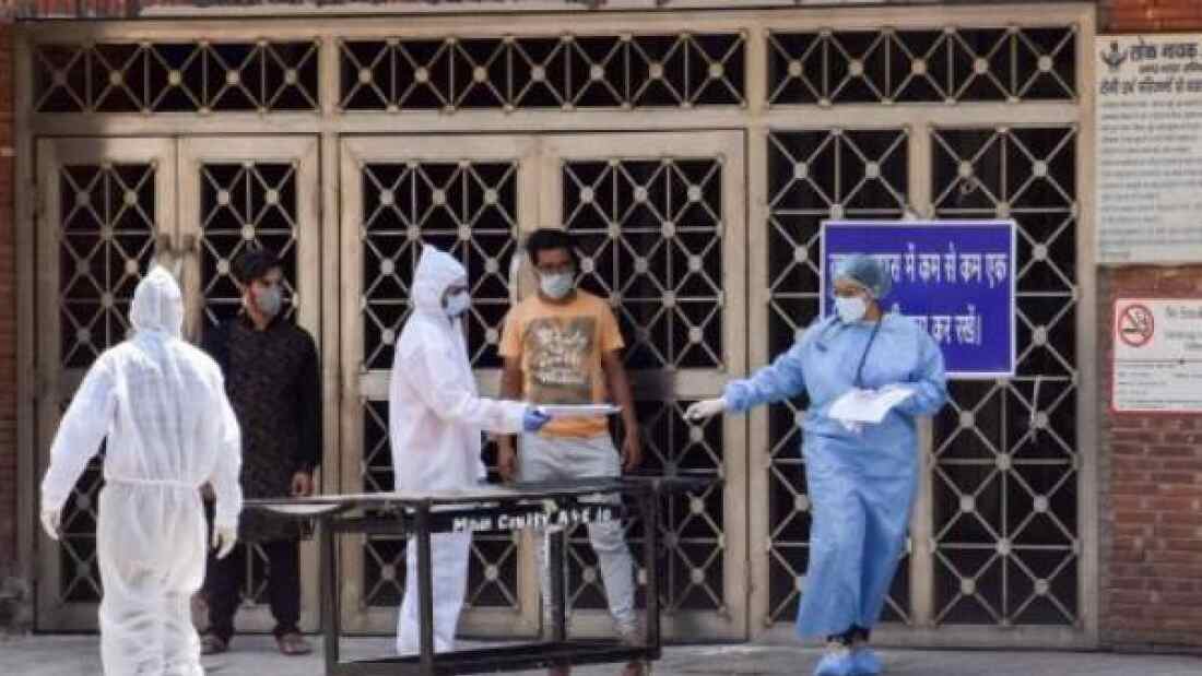 Delhi records over 8,000 cases for first time Delhi records over 8,000 cases for first time