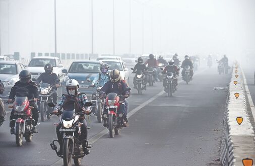 Delhis air very poor, likely to be severe by Diwali night Delhis air very poor, likely to be severe by Diwali night