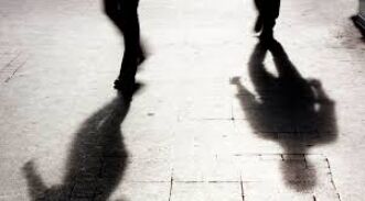 Female journalist chased by drunk men near Golf Course Extension Road Female journalist chased by drunk men near Golf Course Extension Road