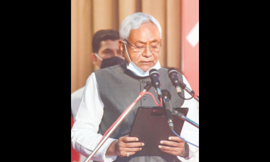 Nitish takes oath as Bihar CM again, 2 Deputies from BJP Nitish takes oath as Bihar CM again, 2 Deputies from BJP