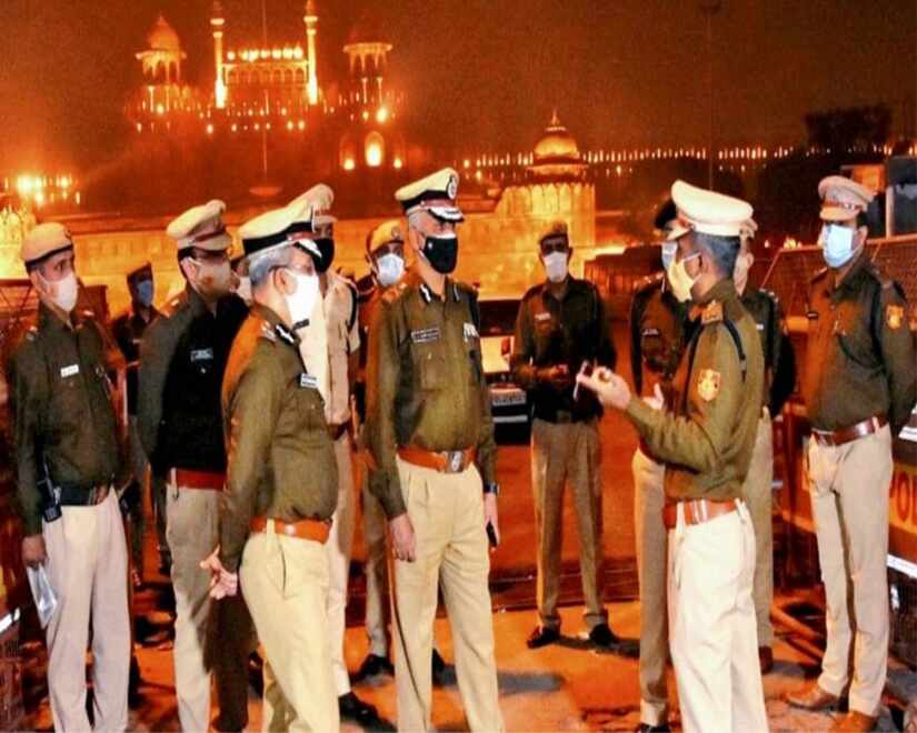 Two suspected JeM terrorists held in Delhi Two suspected JeM terrorists held in Delhi