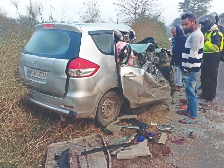 Speeding truck kills three, injures 7 including 3 minors Speeding truck kills three, injures 7 including 3 minors