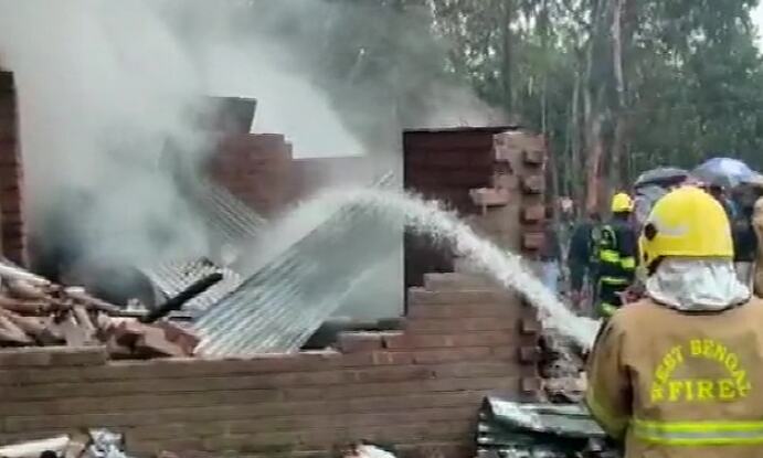 8 injured in blast in Bengal plastic factory 8 injured in blast in Bengal plastic factory