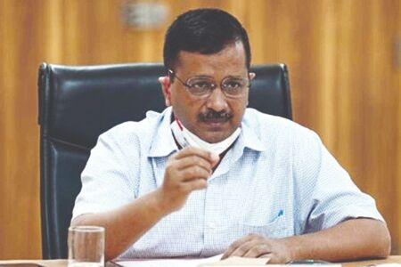 CM meets mkt, traders associations, asks them to distribute free masks CM meets mkt, traders associations, asks them to distribute free masks