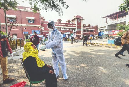 SC raps Guj, Delhi over worsening Covid situation, asks Centre, states to file report