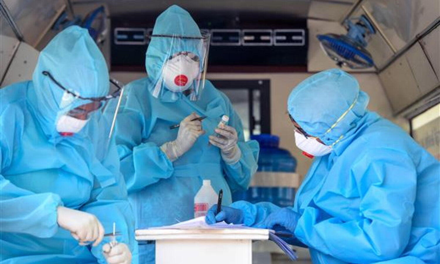 COVID-19: One crore frontline healthcare workers identified to received vaccine in first phase