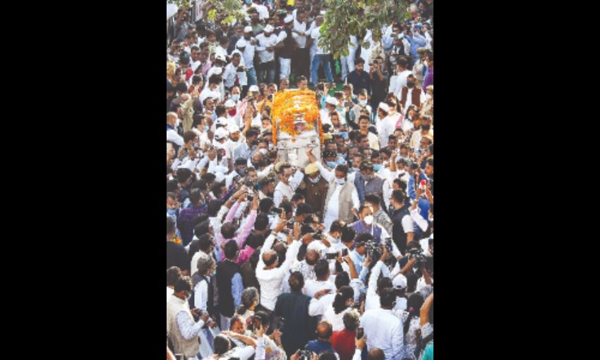 Gogoi sets on his final journey, sea of people pay tributes Gogoi sets on his final journey, sea of people pay tributes