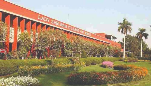 LSR professors crowdfund over Rs 3L for Aishwariya Reddys family LSR professors crowdfund over Rs 3L for Aishwariya Reddys family