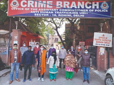Delhi Police bust gang for selling babies to childless couples Delhi Police bust gang for selling babies to childless couples