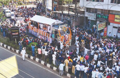 Thousands join Gogois funeral procession