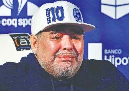 Maradonas doctor investigated for involuntary manslaughter Maradonas doctor investigated for involuntary manslaughter
