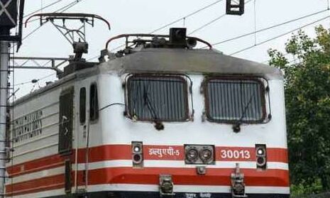 Non-suburban service resumes with 81 trains