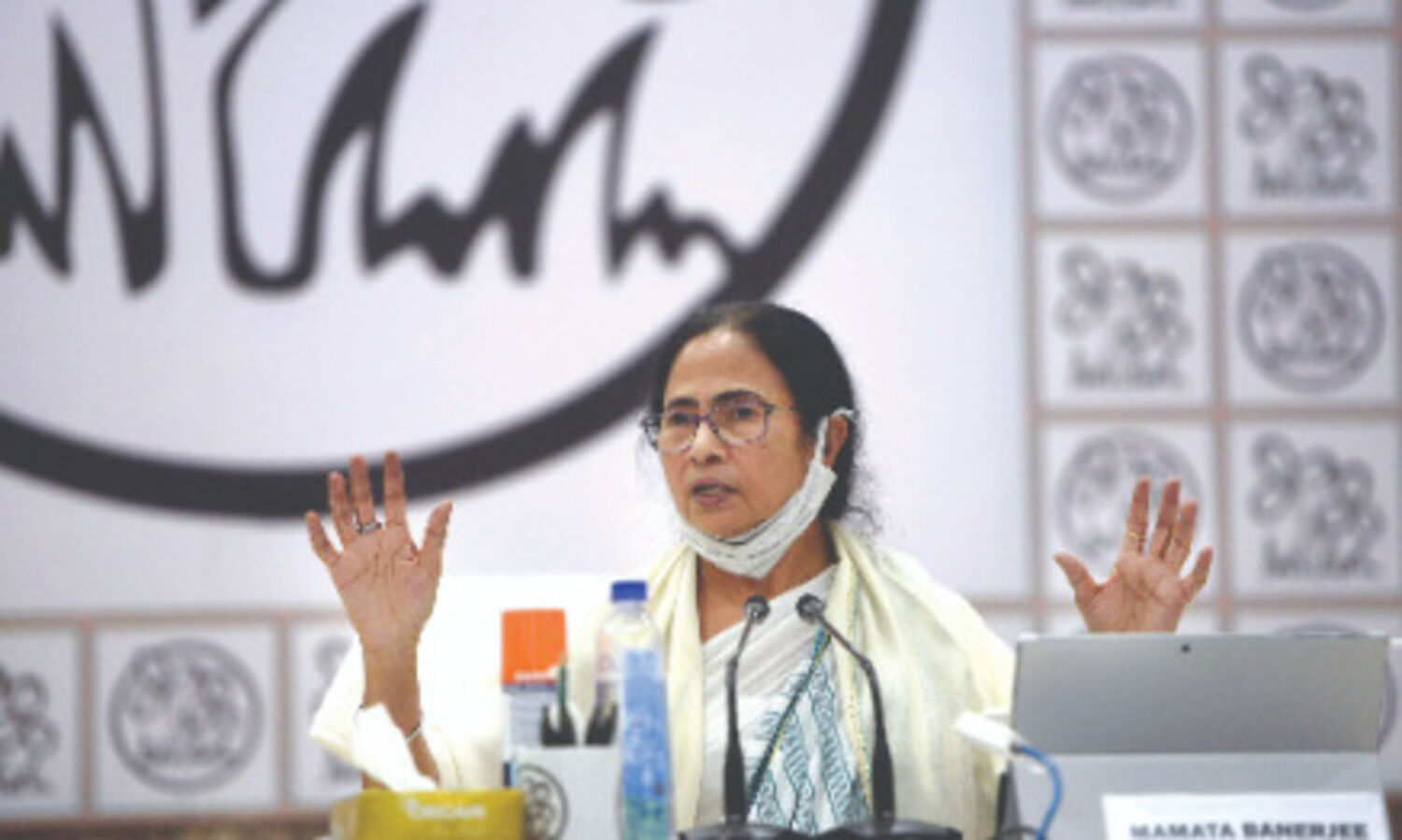 Mamata extends support to farmers protest in North