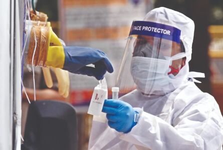 Delhi govt tells healthcare facilities to submit HCWs data for COVID vaccination Delhi govt tells healthcare facilities to submit HCWs data for COVID vaccination