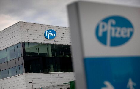 Pfizer seeks emergency use authorisation for its COVID-19 vaccine in India Pfizer seeks emergency use authorisation for its COVID-19 vaccine in India