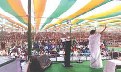 Withdraw the draconian farm laws or step down: Mamata
