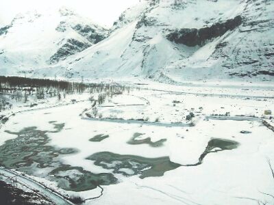 Dry, cold weather in most of North India; rains, snow in J&K Dry, cold weather in most of North India; rains, snow in J&K