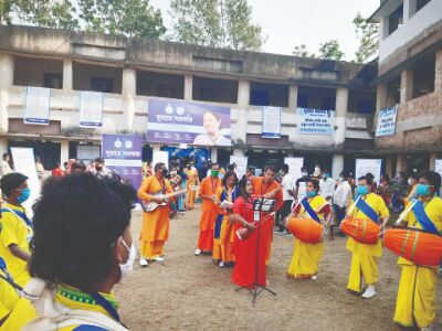 Folk artistes draw people to Duare Sarkar camps in Sunderbans